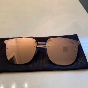 Quay pink Private Eyes Sunglasses